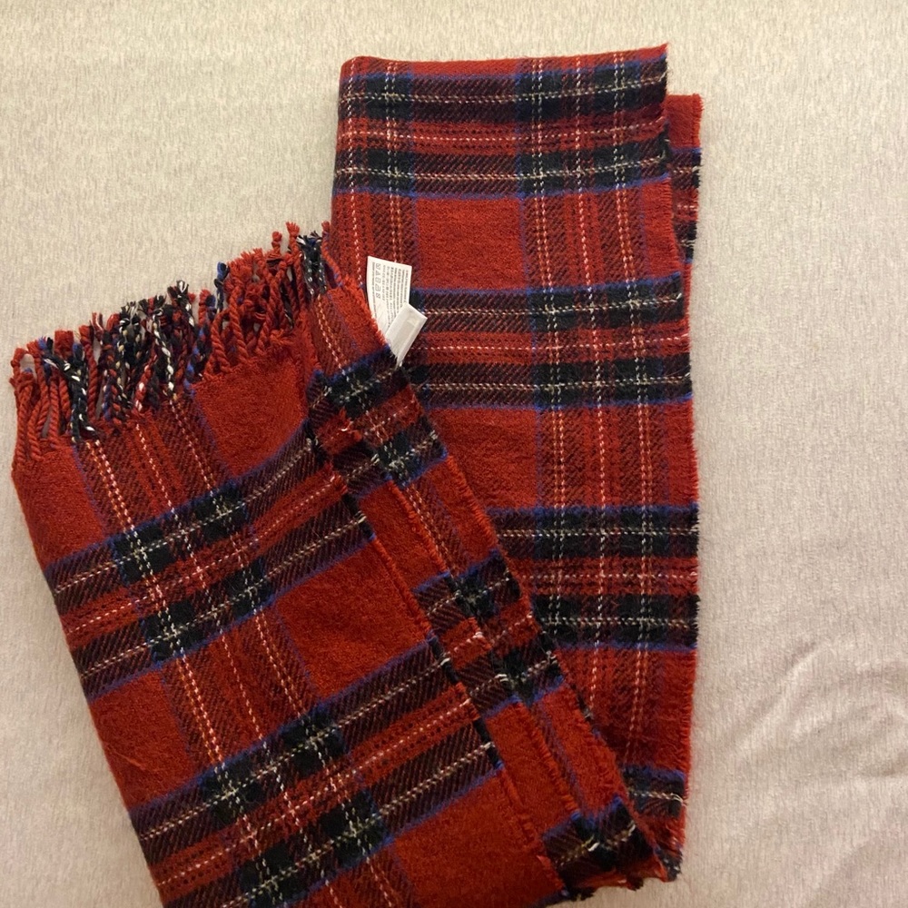 Pretty red plaid scarf
